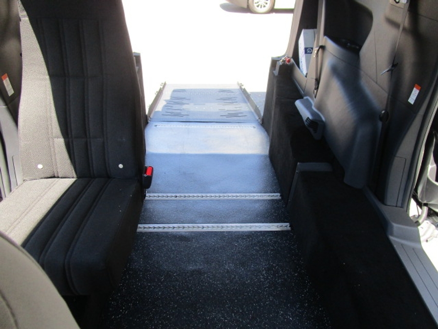 New 2026 Toyota Sienna Hybrid LE - Vantage Mobility Commercial Rear Entry Entry Fold Out Manual Ramp