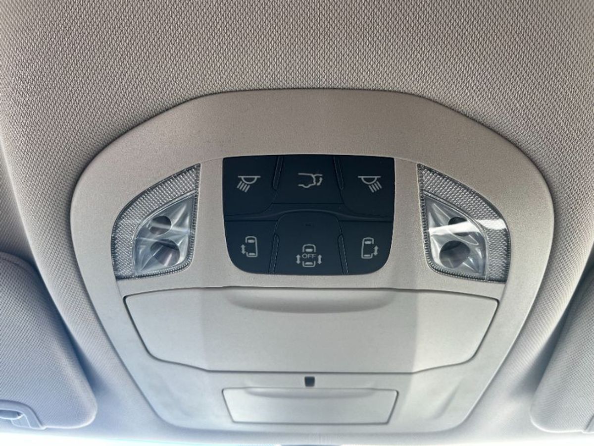 Blanco Chrysler Voyager número de imagen 10