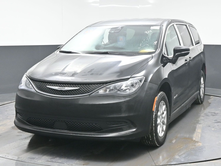 New 2026 Chrysler Voyager LX - BraunAbility Side Entry Entry Fold Out Manual Ramp