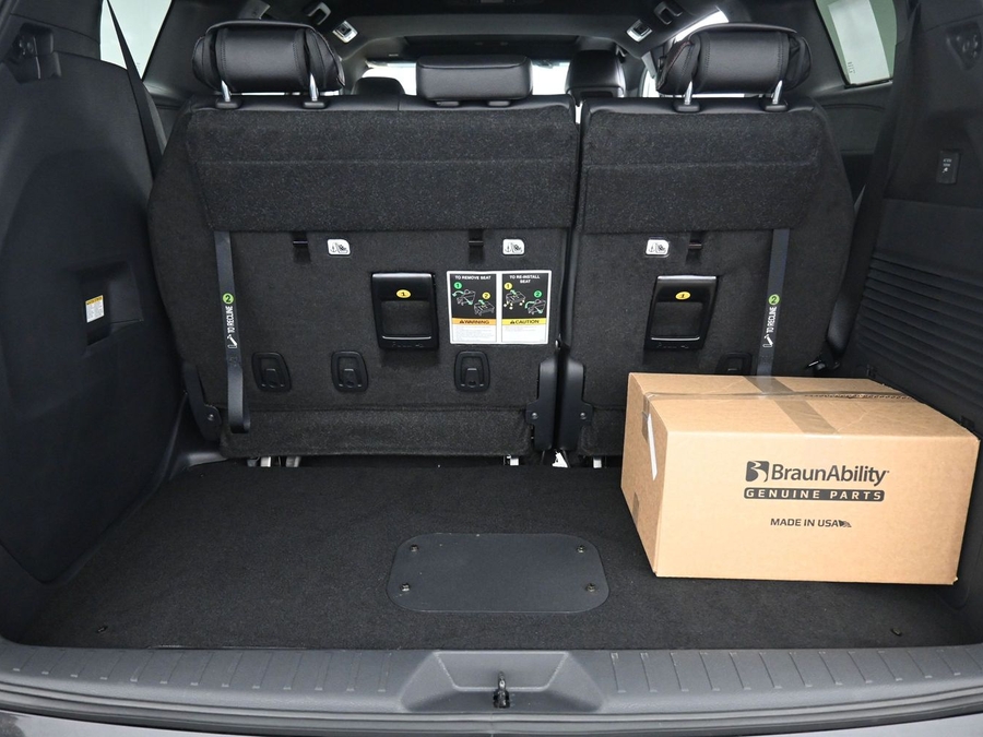 New 2026 Toyota Sienna Hybrid XSE Sport - BraunAbility Side Entry Fold Out Automatic Ramp