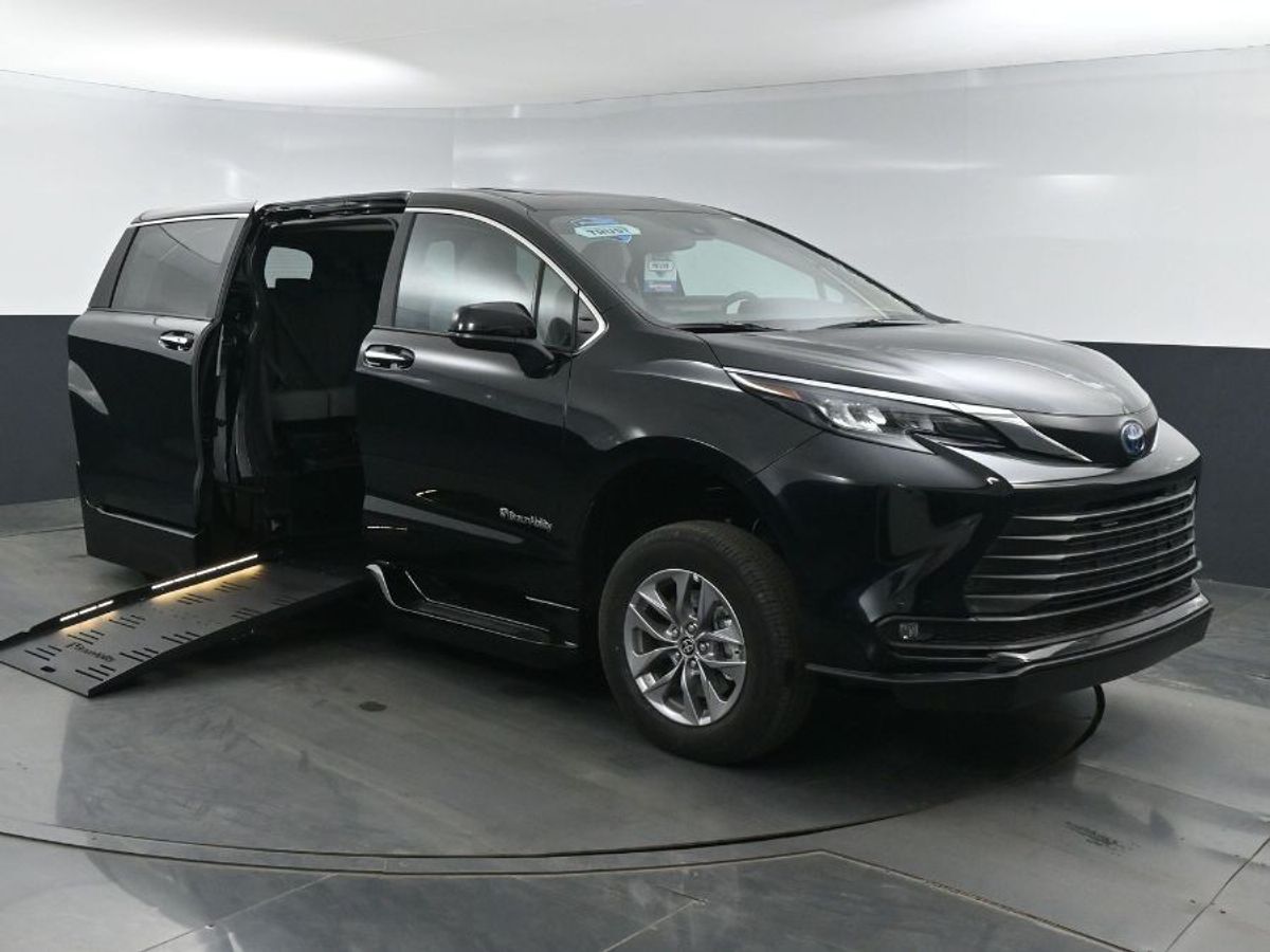 Black Toyota Sienna with Side Entry Automatic Fold Out ramp
