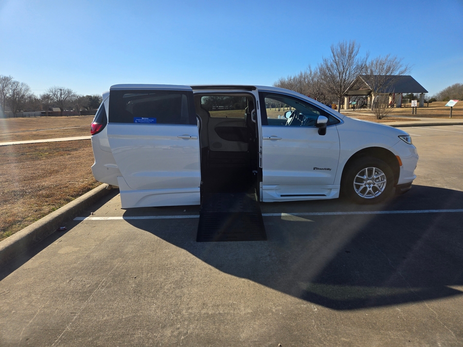 Used 2023 Chrysler Pacifica Touring L Safety - BraunAbility Side Entry Entry Fold Out Automatic Ramp