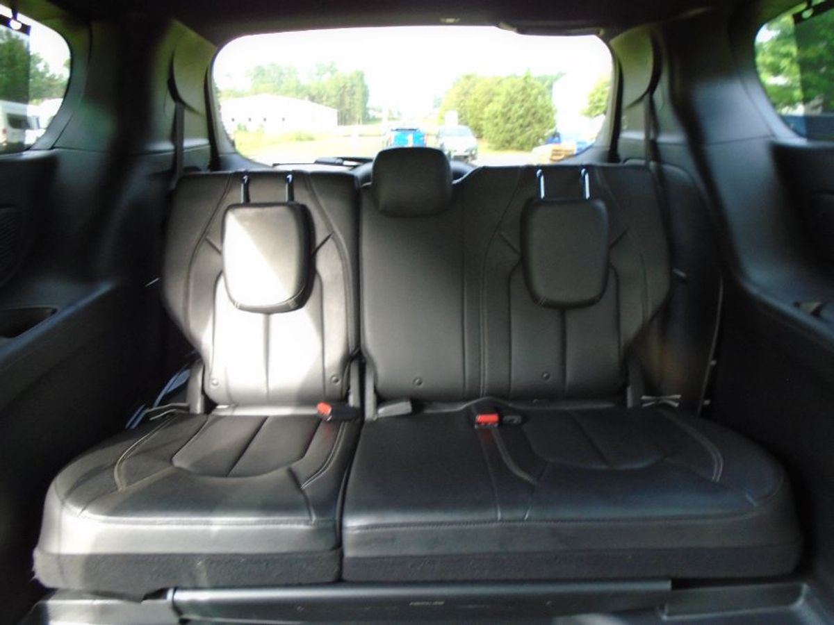 2019 CHRYSLER PACIFICA - Image 10