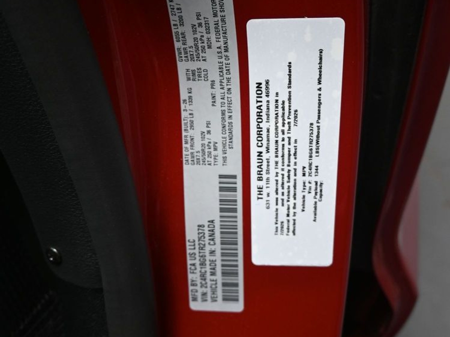 New 2026 Chrysler Pacifica Select Sport - BraunAbility Side Entry Fold Out Automatic Ramp