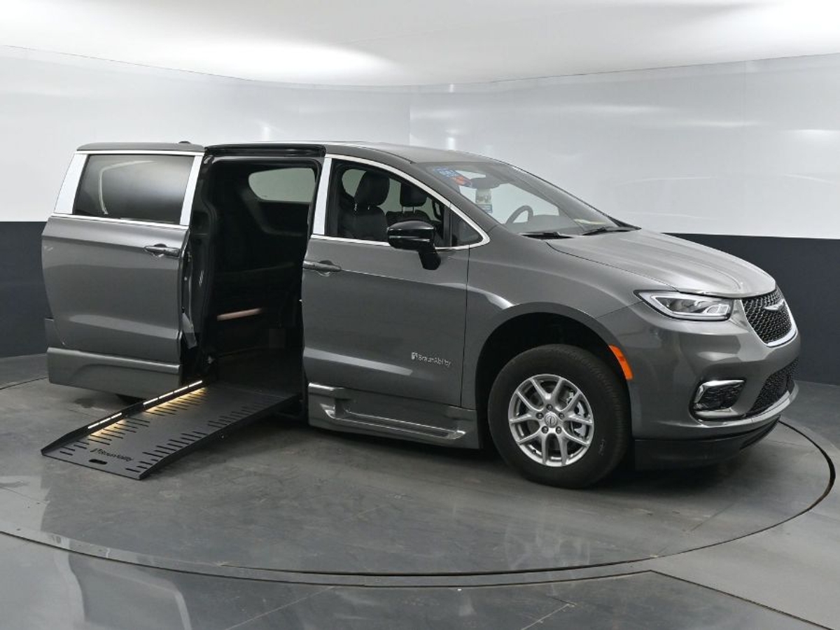 Grey Chrysler Pacifica with Side Entry Automatic Fold Out ramp