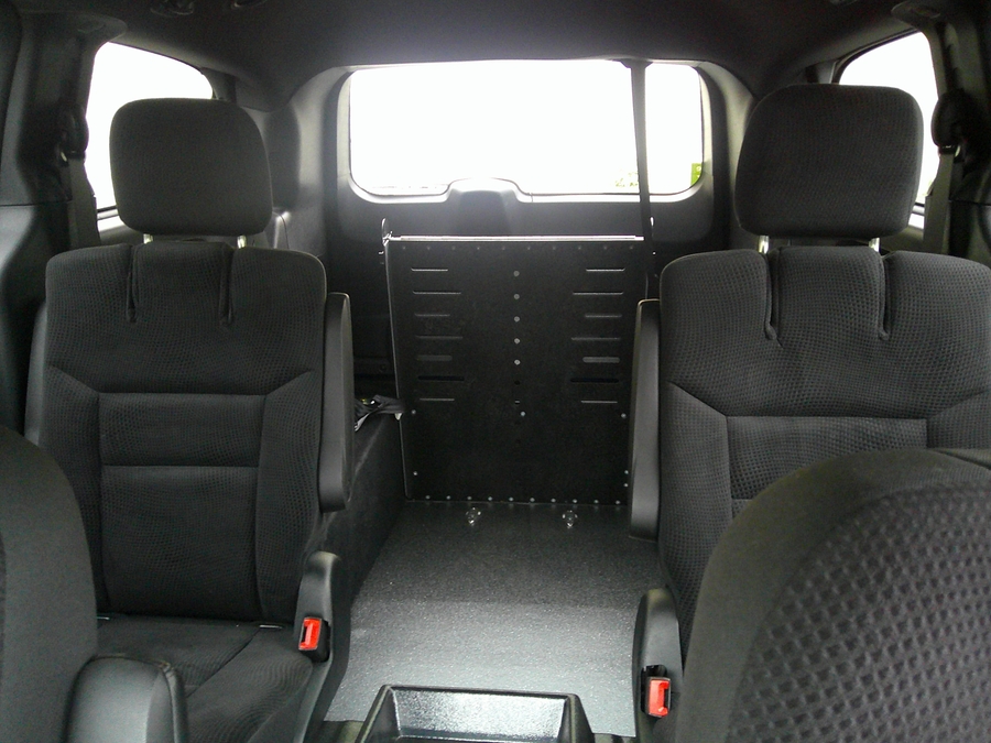 Blue Dodge Grand Caravan image number 19