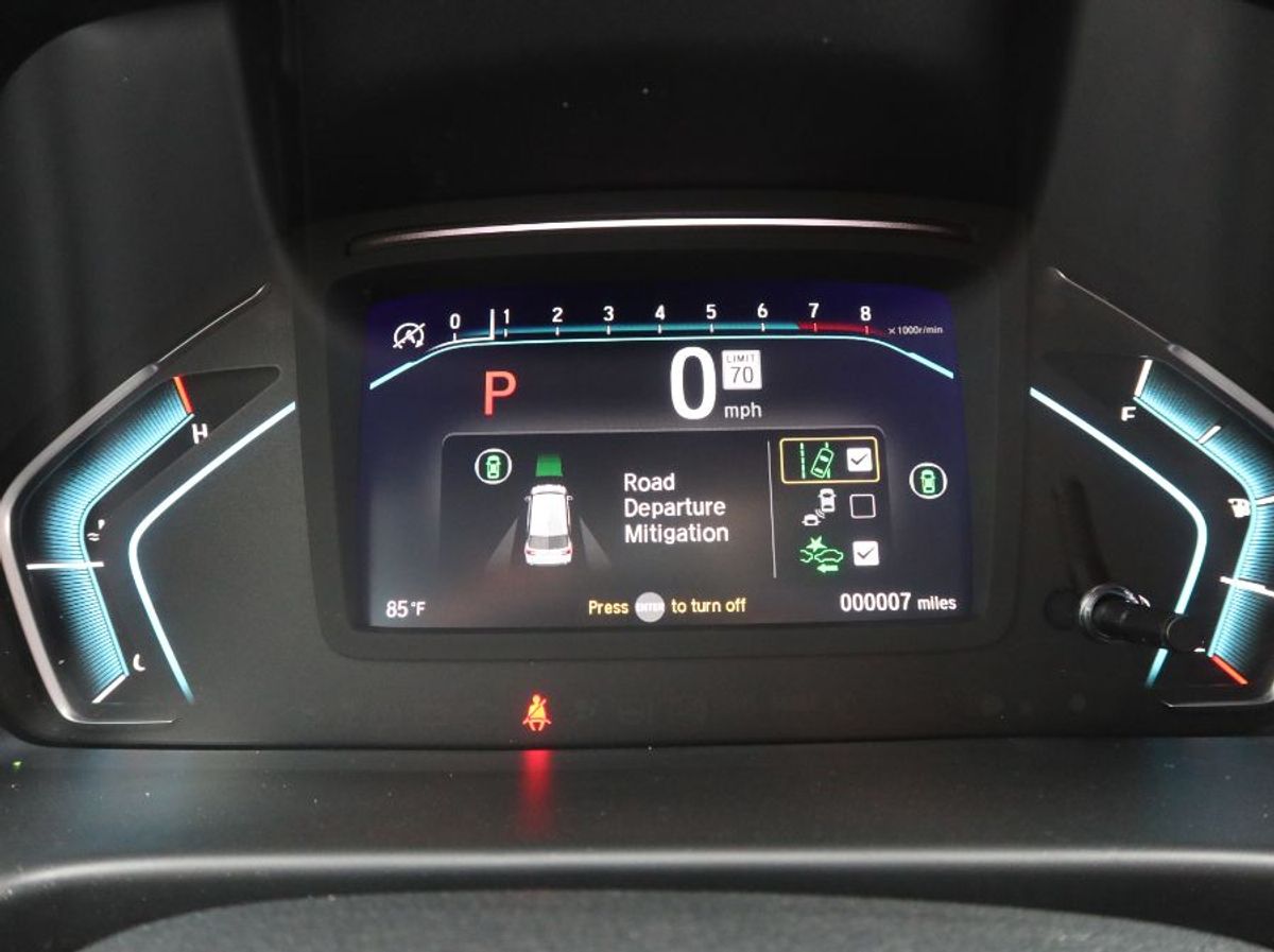 Grey Honda Odyssey image number 19