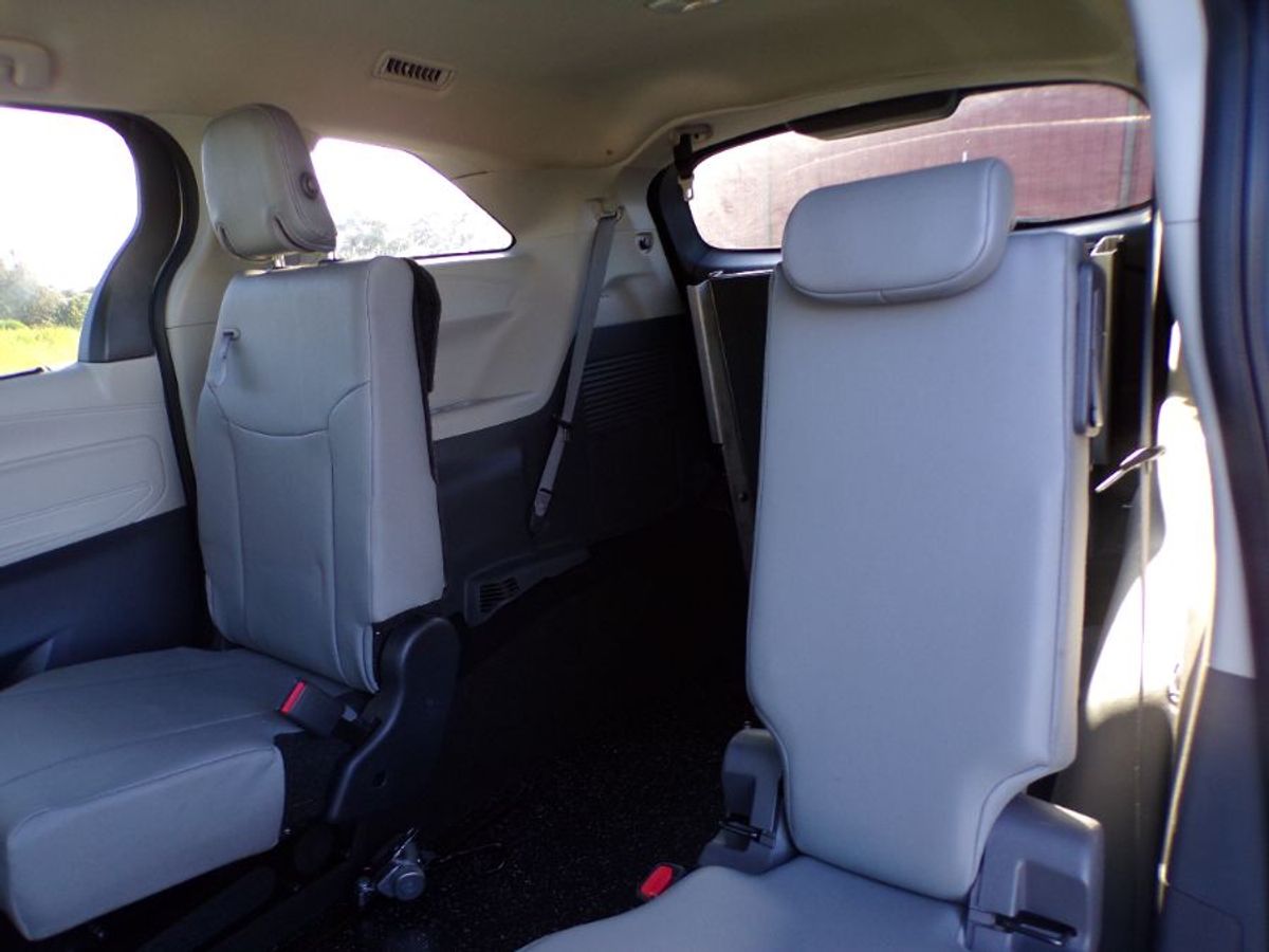 2024 TOYOTA SIENNA - Image 13