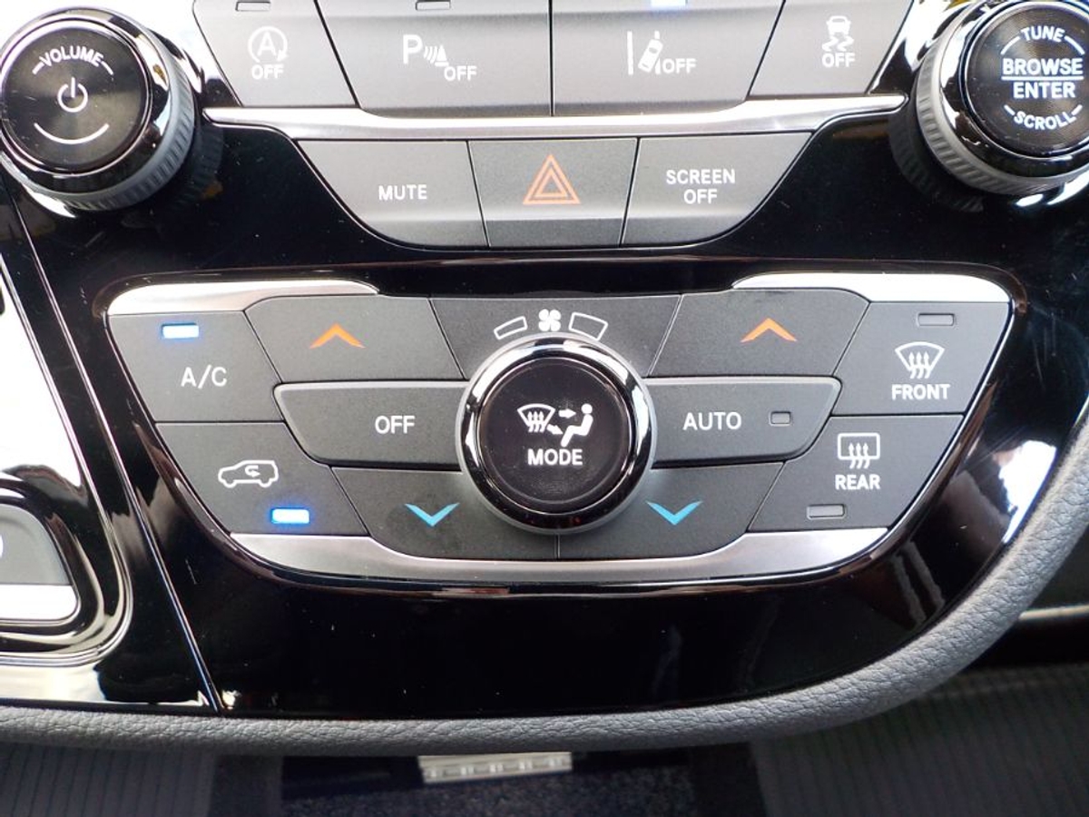 Red Chrysler Pacifica image number 12