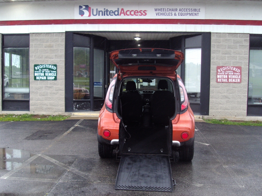 Used 2018 Kia Soul Plus - Freedom Rear Entry Fold Out Automatic Ramp