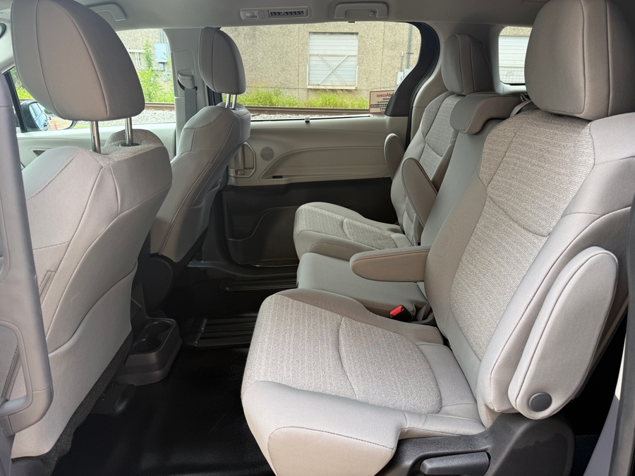 Used 2024 Toyota Sienna Hybrid LE - BraunAbility Rear Entry Entry Fold Out Manual Ramp