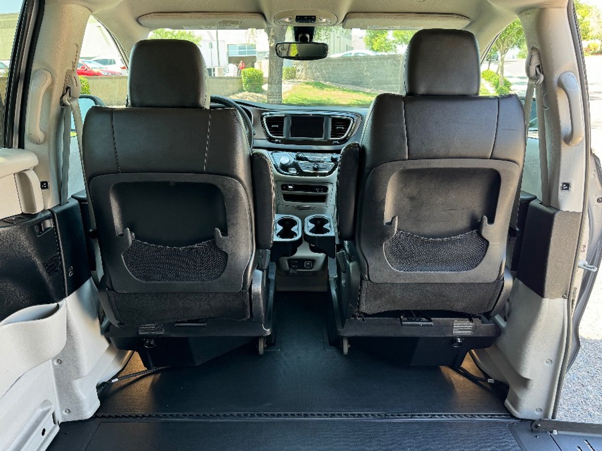 2020 CHRYSLER VOYAGER - Image 8