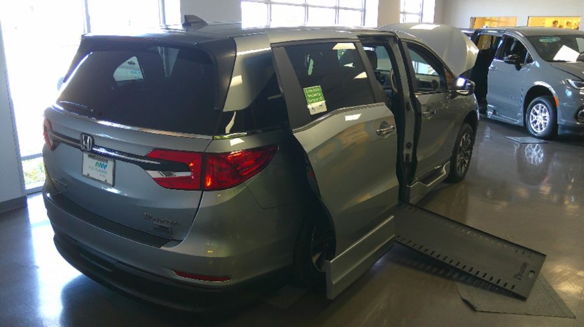 2024 HONDA ODYSSEY - Image 9