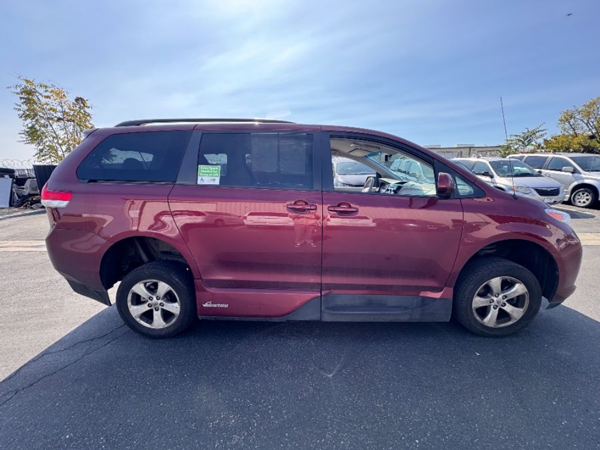 2014 Toyota Sienna