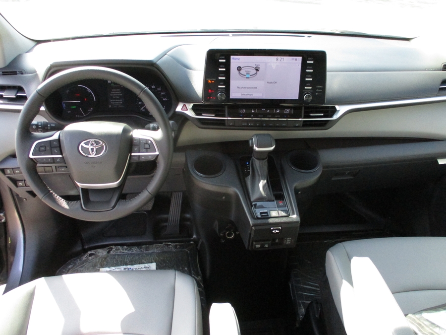 Used 2023 Toyota Sienna Hybrid XLE Base - BraunAbility Side Entry Entry In Floor Automatic Ramp