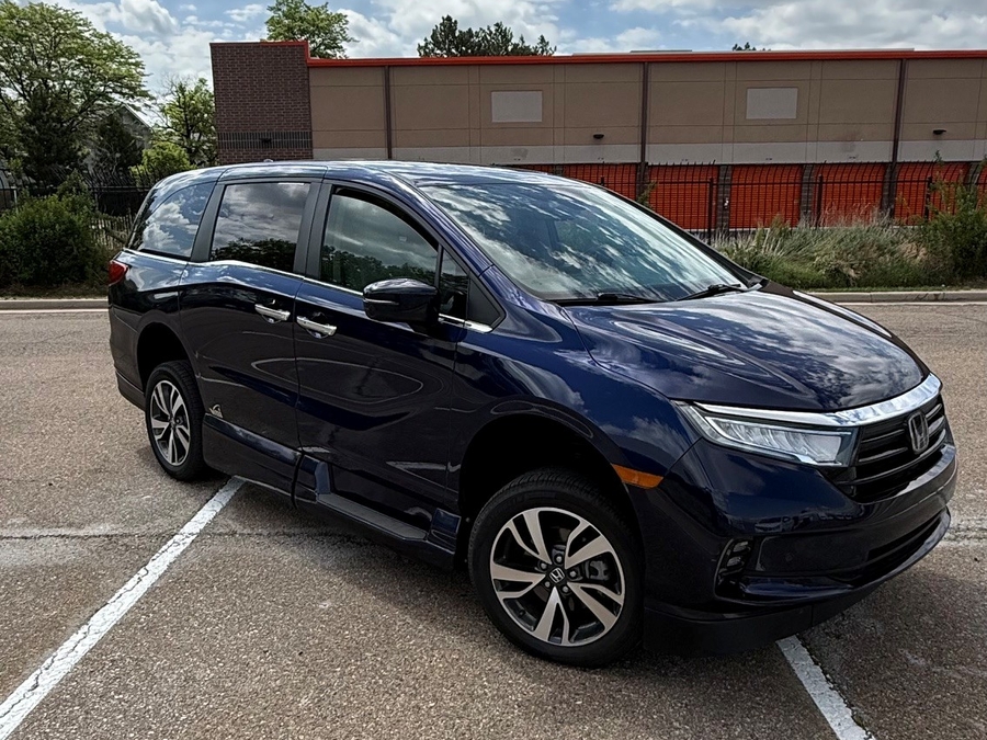 2022 Honda Odyssey Touring's photo
