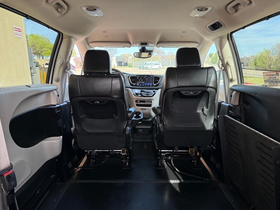 Used 2023 Chrysler Pacifica Touring L Safety - BraunAbility Side Entry Entry Fold Out Automatic Ramp