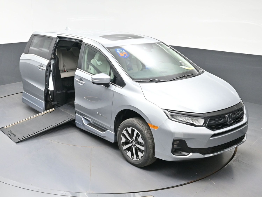 New 2026 Honda Odyssey EX-L - BraunAbility Side Entry Entry In Floor Automatic Ramp