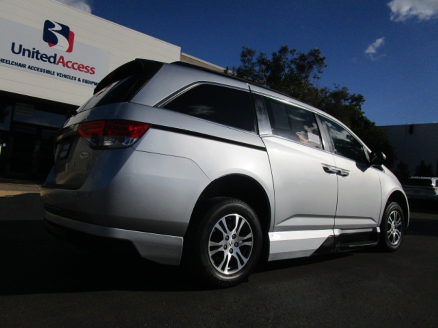 Used 2014 Honda Odyssey EX-L - VMI Side Entry Entry In Floor Automatic Ramp