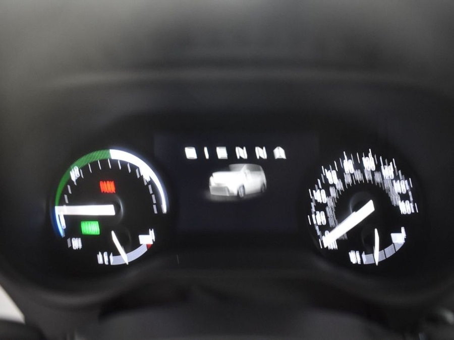 Black Toyota Sienna image number 10