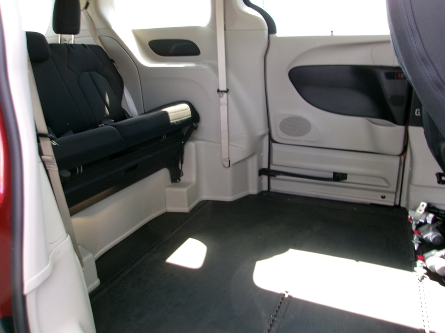 2018 Chrysler Pacifica Touring Plus - Photo 9