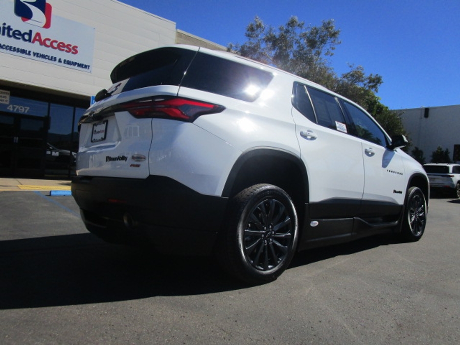 Used 2023 Chevrolet Traverse 2LT RS - BraunAbility Side Entry Entry In Floor Automatic Ramp