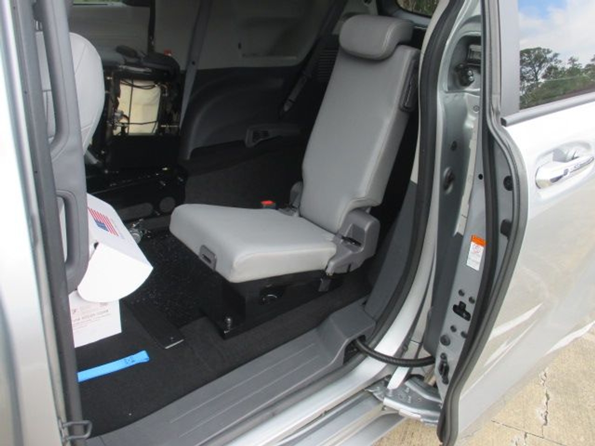 2024 TOYOTA SIENNA - Image 15