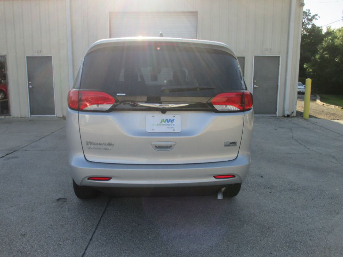 2023 CHRYSLER VOYAGER - Image 7