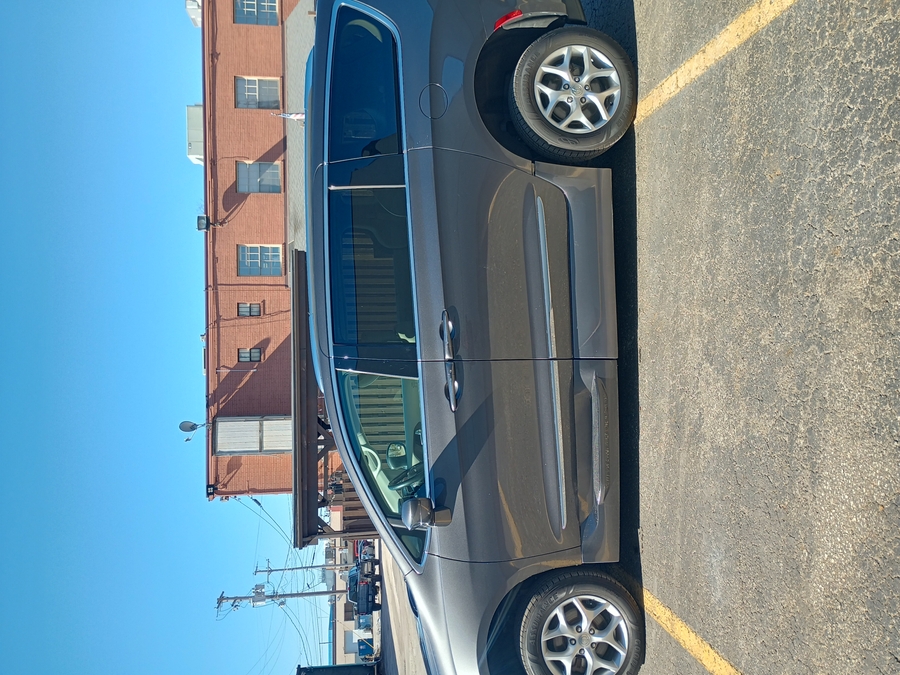 Grey Chrysler Pacifica image number 7