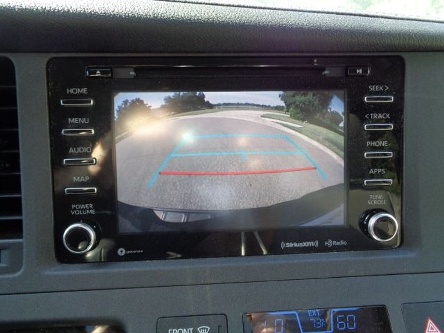 Used 2020 Toyota Sienna XLE Base - BraunAbility Side Entry Entry Fold Out Automatic Ramp