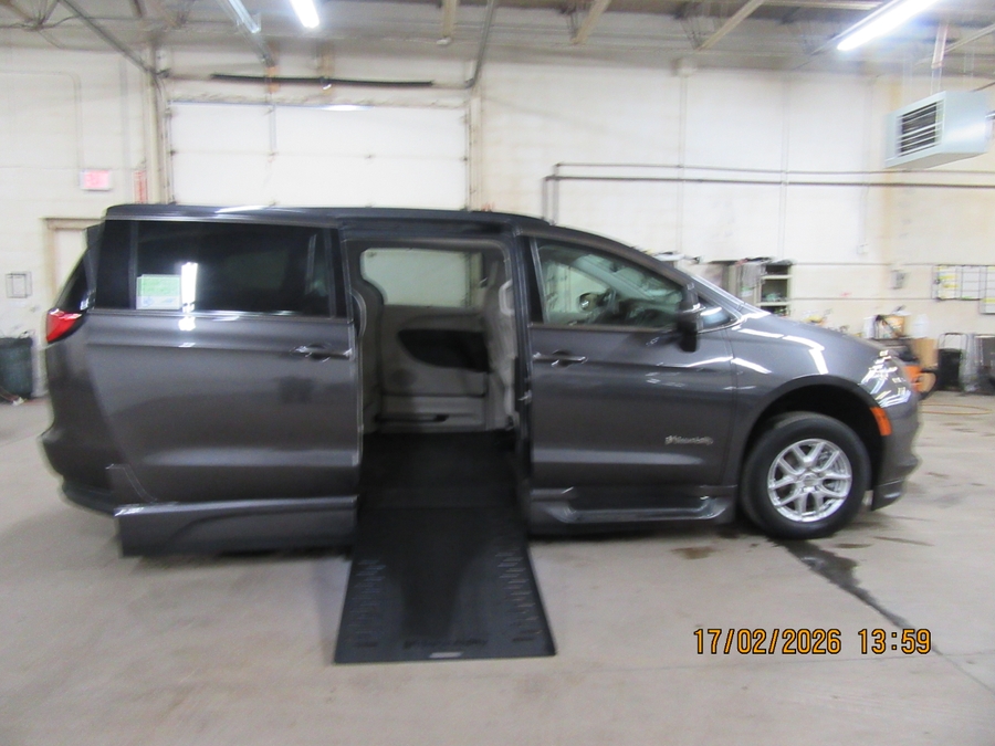 2021 CHRYSLER VOYAGER - Image 42