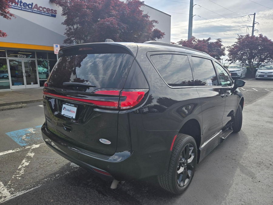Used 2024 Chrysler Pacifica Touring L Sport - BraunAbility Side Entry Entry Fold Out Automatic Ramp