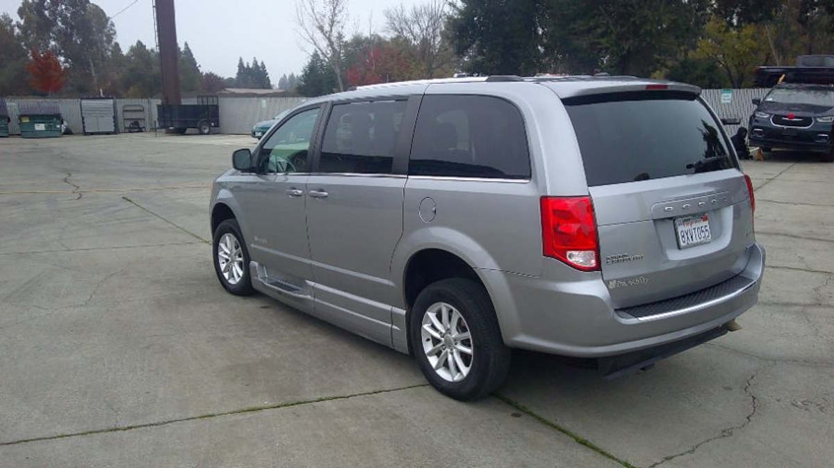 2018 DODGE GRAND CARAVAN - Image 4