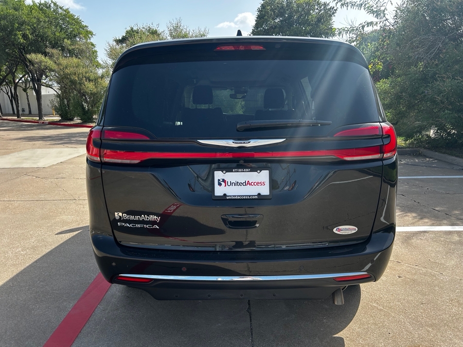 Used 2024 Chrysler Pacifica Touring L - BraunAbility Side Entry In Floor Automatic Ramp