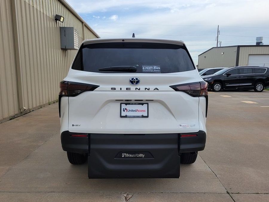 New 2025 Toyota Sienna Hybrid LE - BraunAbility Commercial Rear Entry Entry Fold Out Manual Ramp