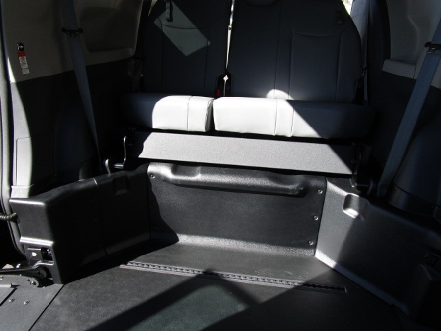 New 2026 Toyota Sienna Hybrid XLE Add - BraunAbility Side Entry Entry In Floor Automatic Ramp