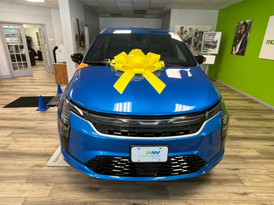 2027 Chrysler Pacifica Select
