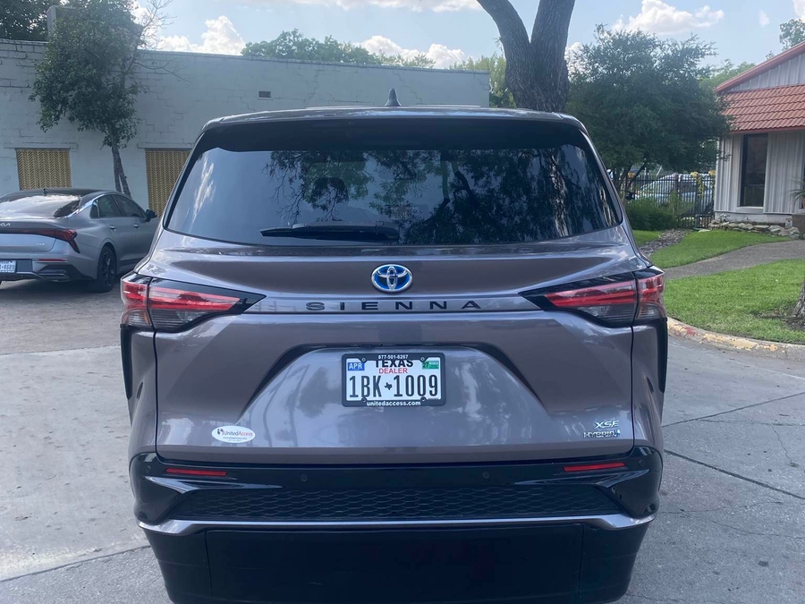 Used 2021 Toyota Sienna Hybrid XSE - VMI Side Entry In Floor Automatic Ramp