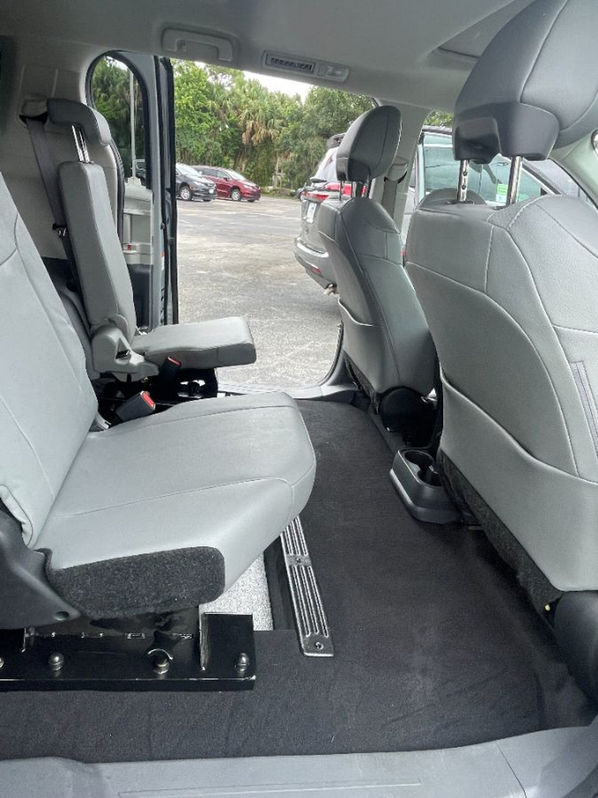 2024 TOYOTA SIENNA - Image 17