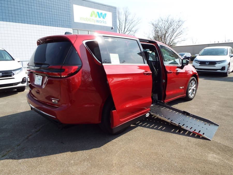 Red Chrysler Pacifica image number 26