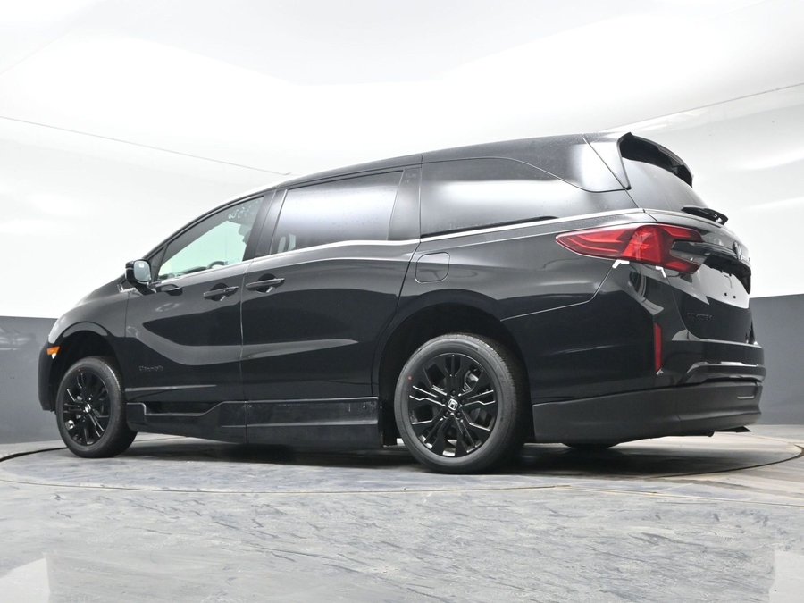 New 2026 Honda Odyssey Sport - BraunAbility Side Entry Entry In Floor Automatic Ramp