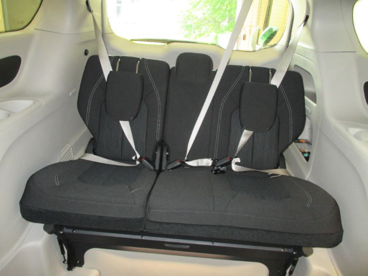 2023 CHRYSLER VOYAGER - Image 3