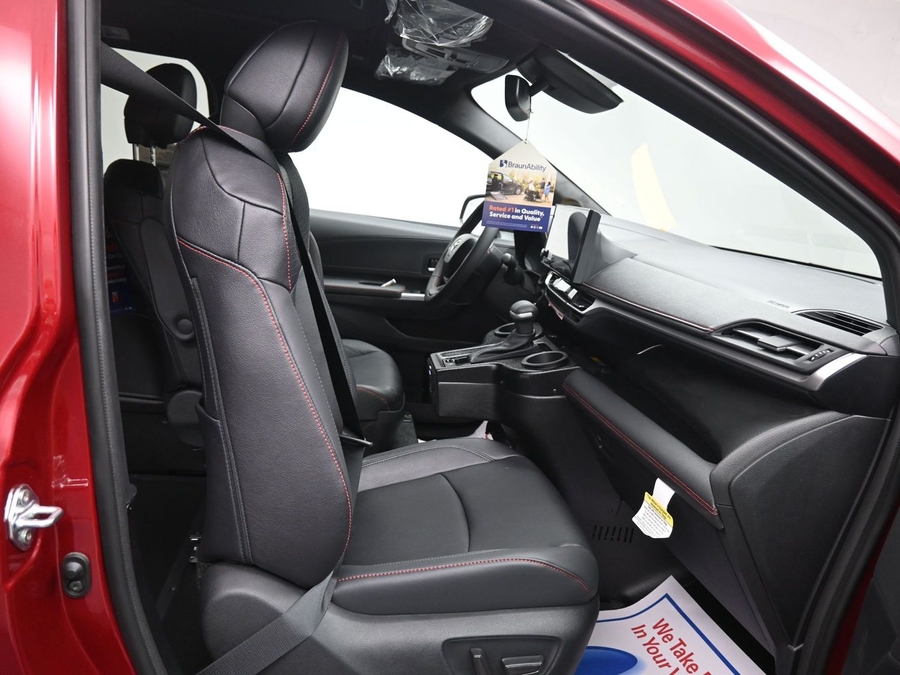 New 2026 Toyota Sienna Hybrid XSE Sport - BraunAbility Side Entry In Floor Automatic Ramp