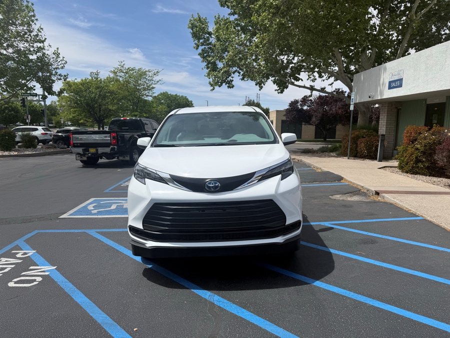 Used 2025 Toyota Sienna Hybrid LE - VMI Side Entry Entry In Floor Automatic Ramp