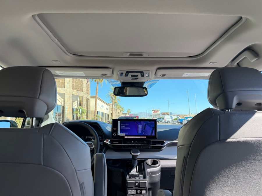 Used 2025 Toyota Sienna Hybrid XLE Base - BraunAbility Side Entry Fold Out Automatic Ramp