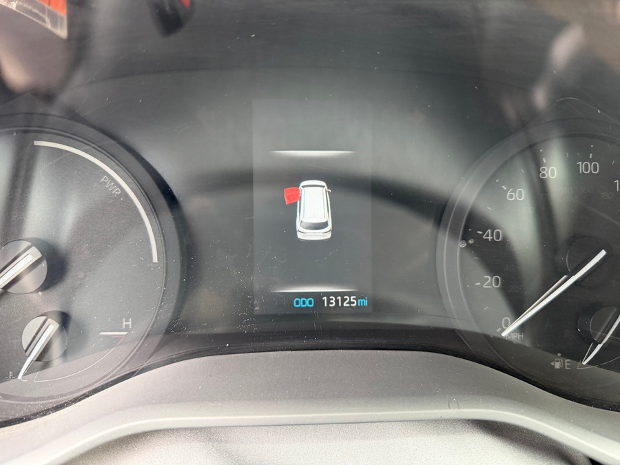 Used 2022 Toyota Sienna Hybrid LE - RLX Side Entry Entry In Floor Automatic Ramp