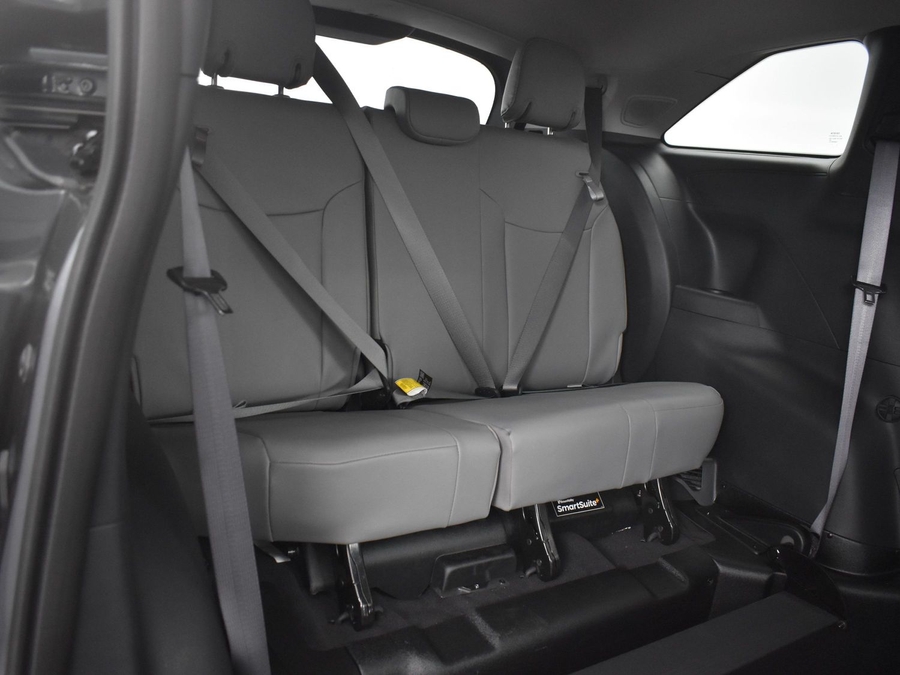New 2025 Toyota Sienna Hybrid XLE Plus - BraunAbility Side Entry Entry In Floor Automatic Ramp