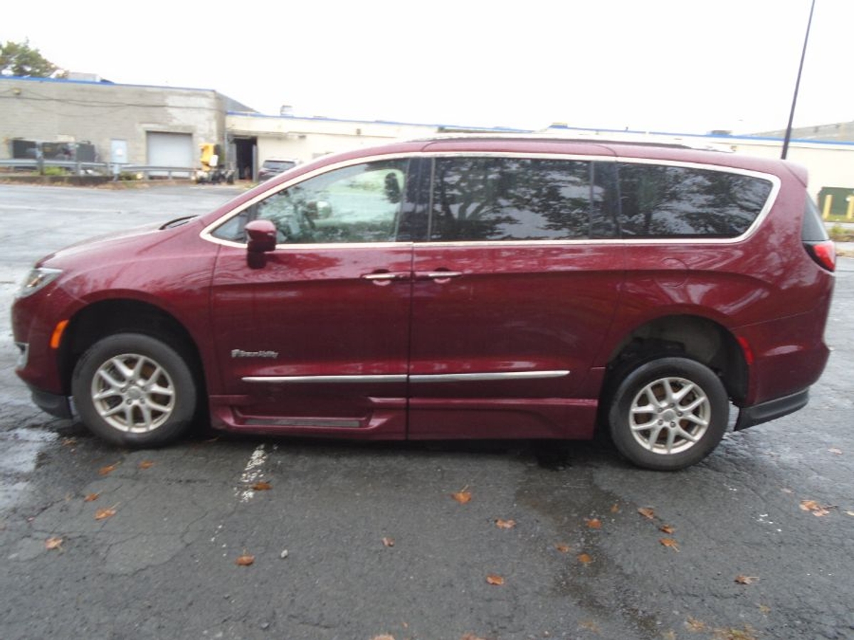 2020 CHRYSLER PACIFICA - Image 16