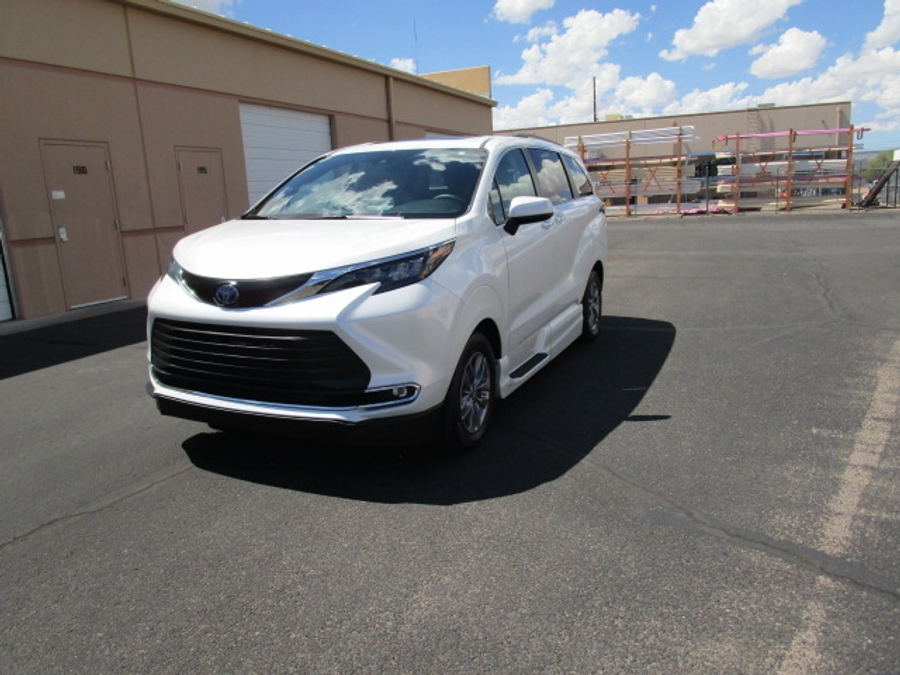Used 2024 Toyota Sienna Hybrid XLE - VMI Side Entry Entry In Floor Automatic Ramp