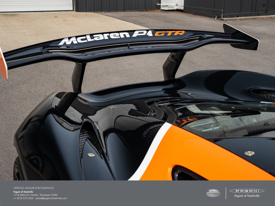 2015 McLaren P1